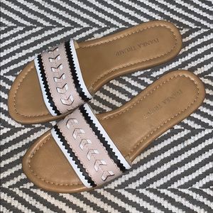 Ivanka Trump Sandals Slides / Leather / Size 7 M